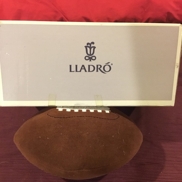 Lladro Angel Cantor Rejoice, NWT, never opened, item 06321, approx 11” tall - Picture 2 of 2